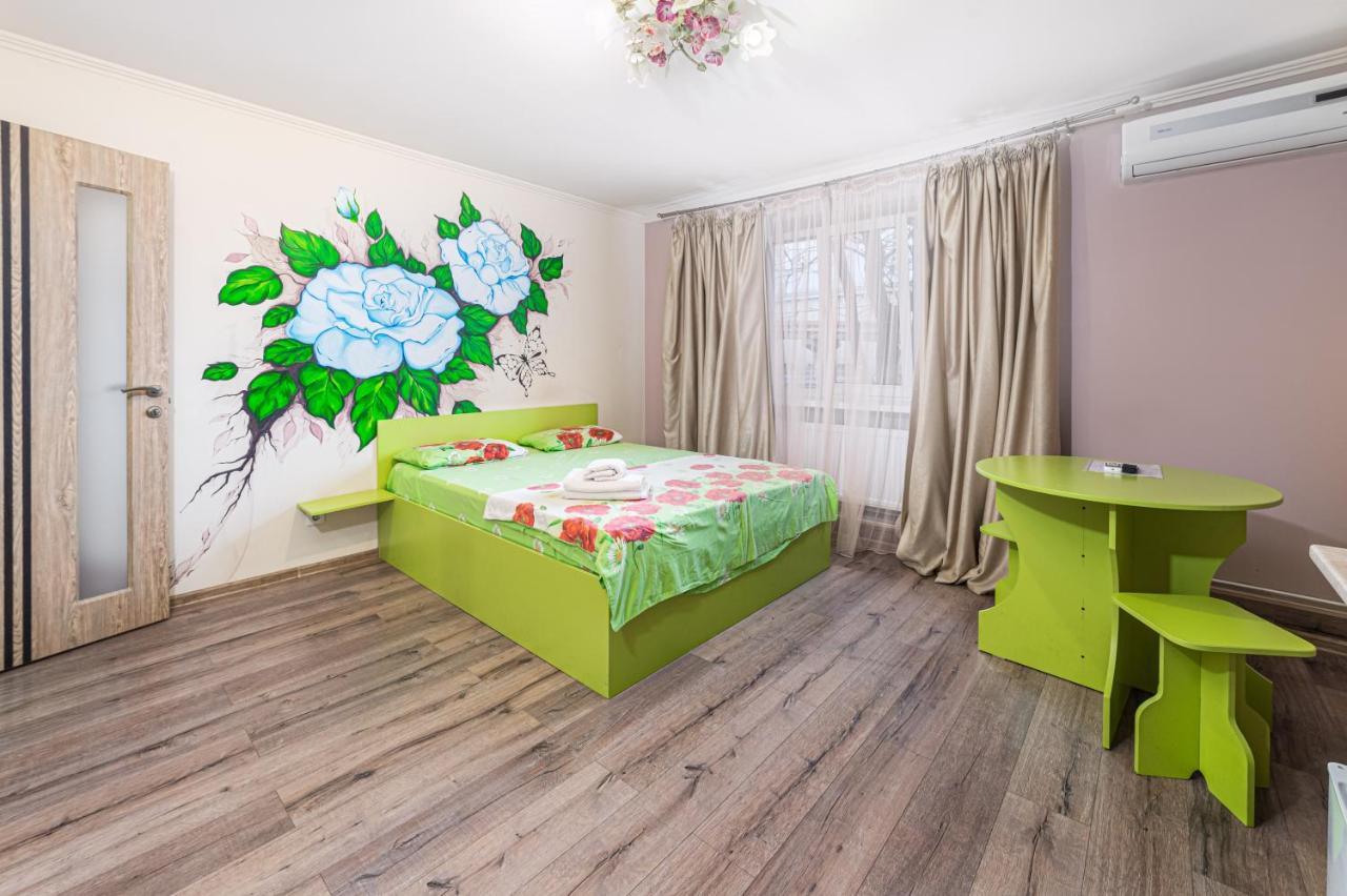 Rest Time Apartments Odessa Extérieur photo