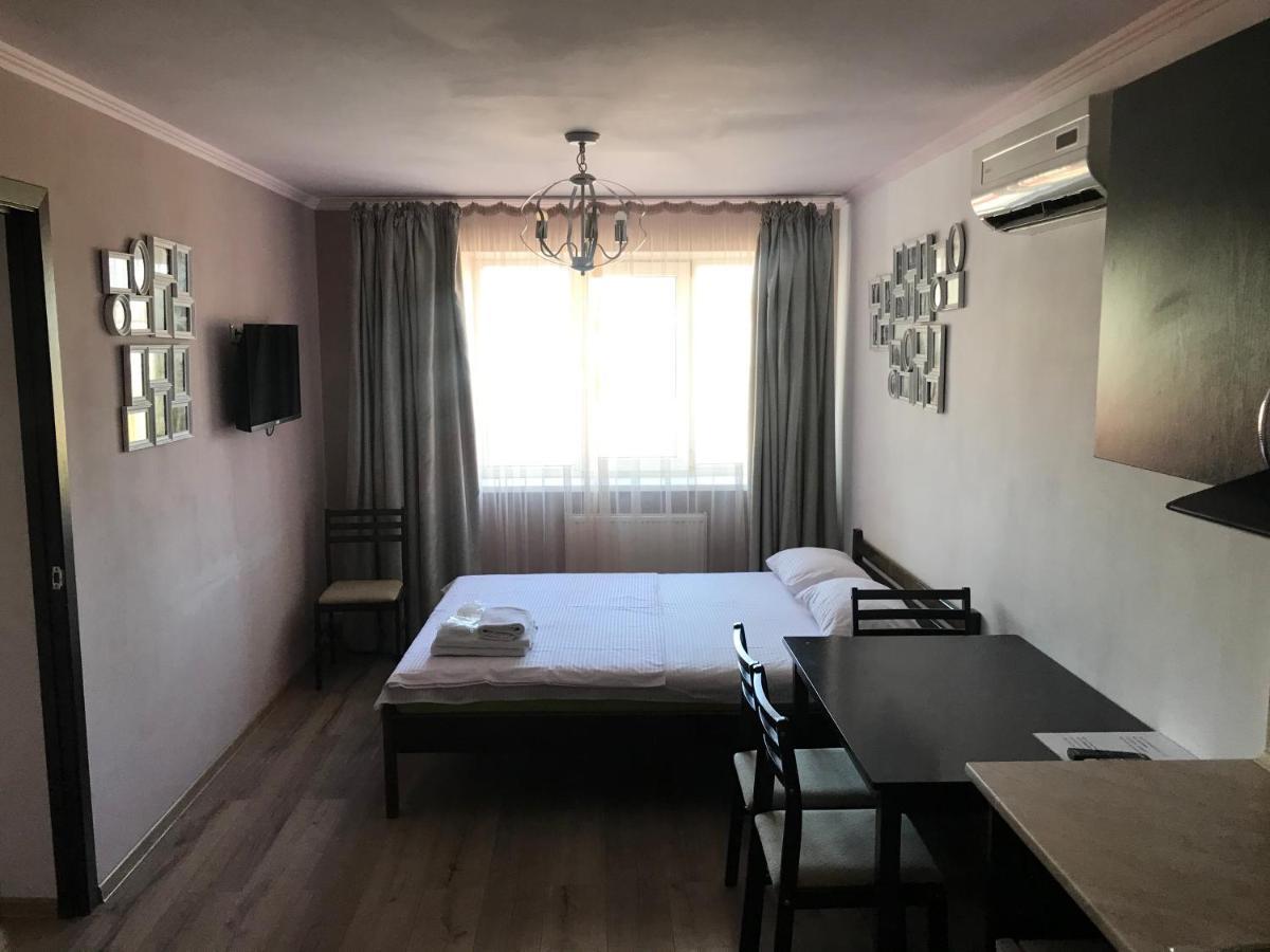 Rest Time Apartments Odessa Extérieur photo