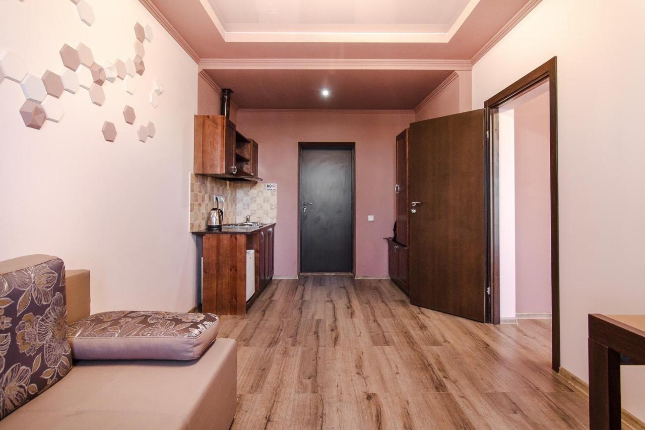 Rest Time Apartments Odessa Extérieur photo
