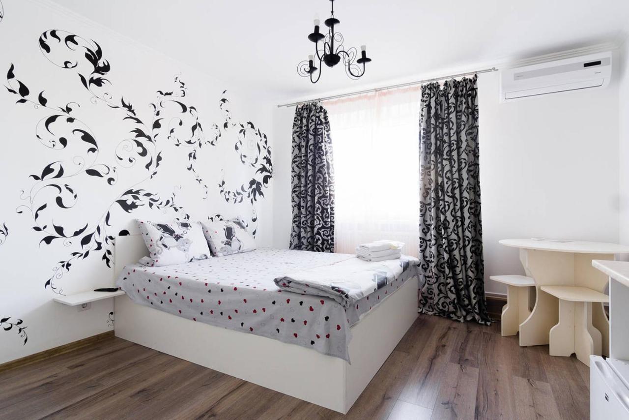 Rest Time Apartments Odessa Extérieur photo
