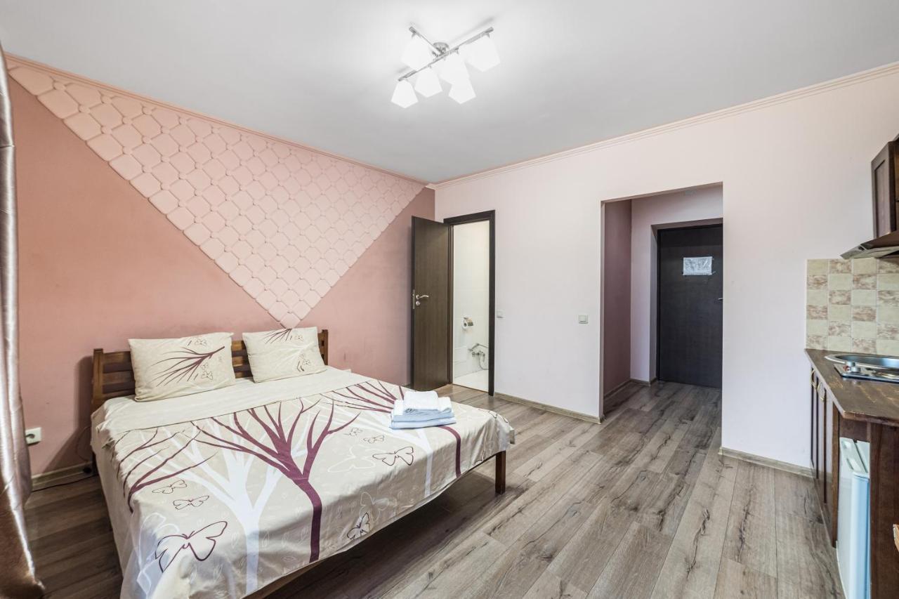 Rest Time Apartments Odessa Extérieur photo
